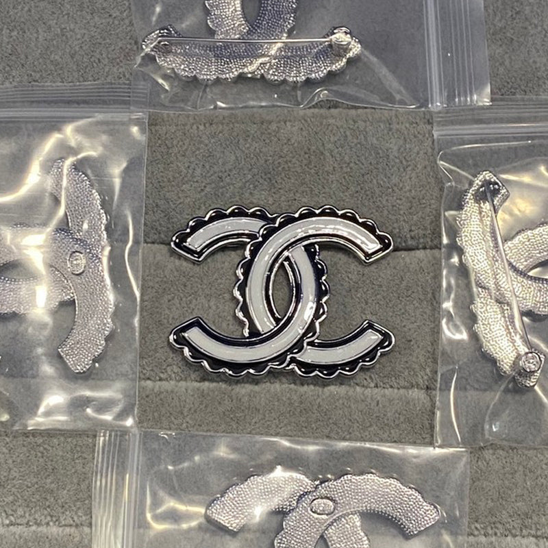 18K CC Black & White Gold Brooch