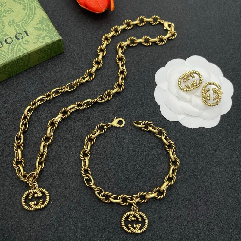 18K GG Interlocking G Classic Bracelet