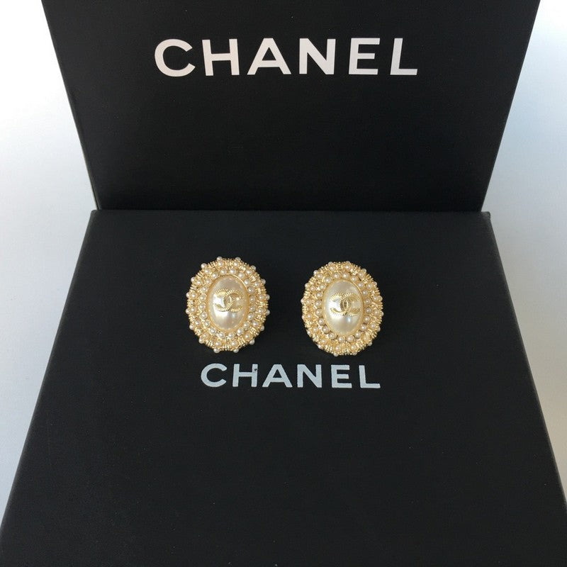 18K CC Pearl & Diamond Oval Earrings