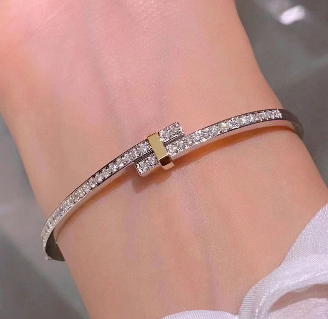 Tiff Edge Hinged Bypass Bangle Bracelet