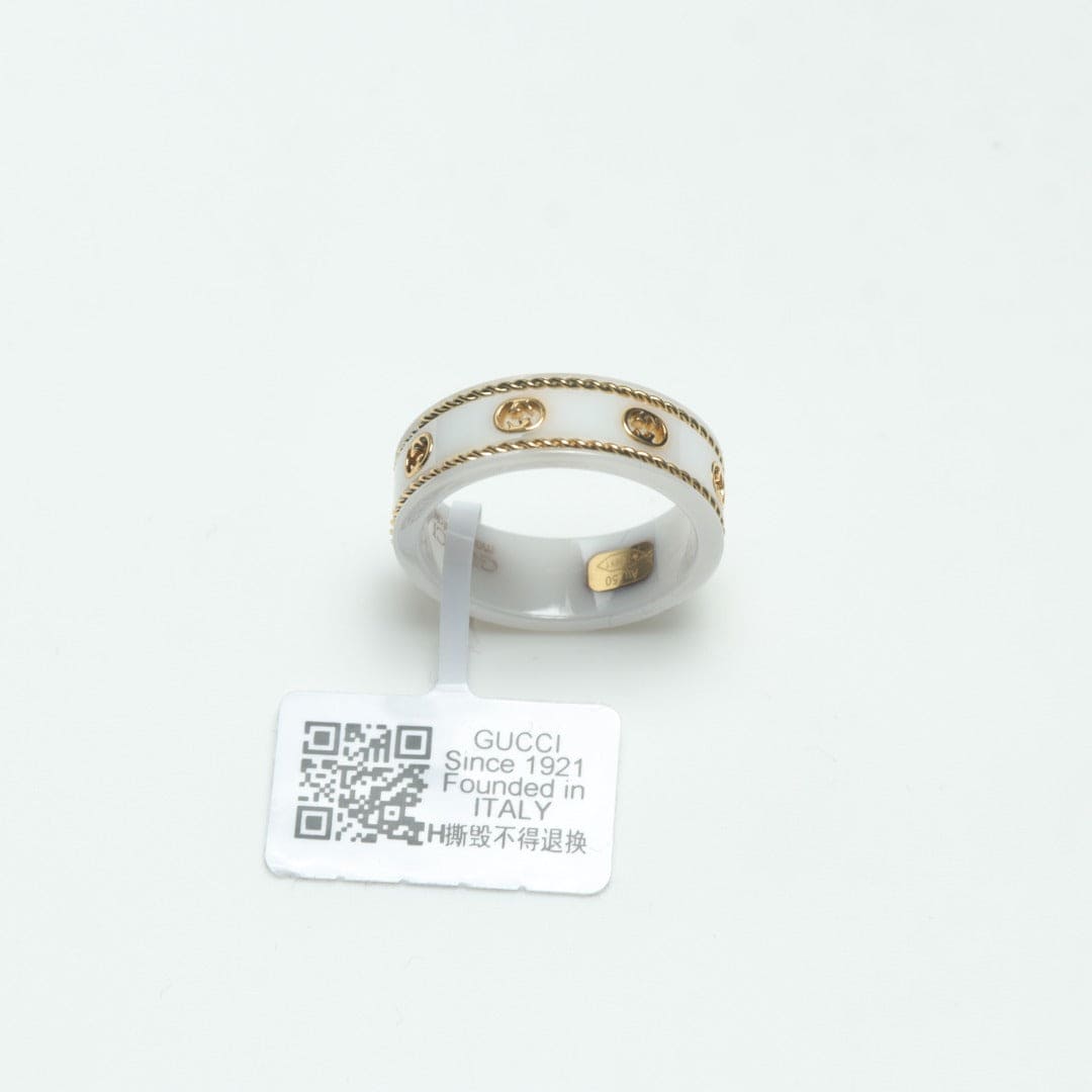 18K GG Interlocking G Icon White Zirconia Ring