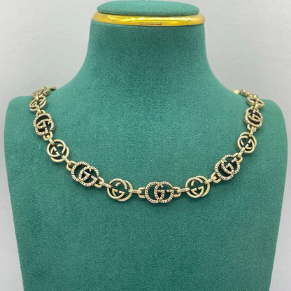 GG Interlocking G Twist Gold Necklace