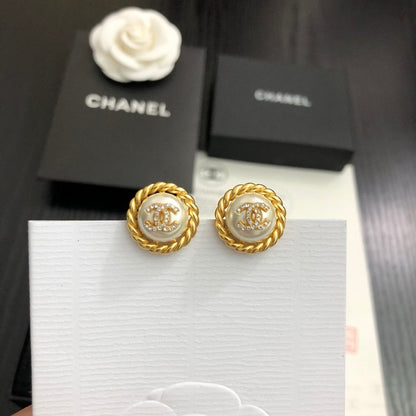 CC Pearl Twist Earrings