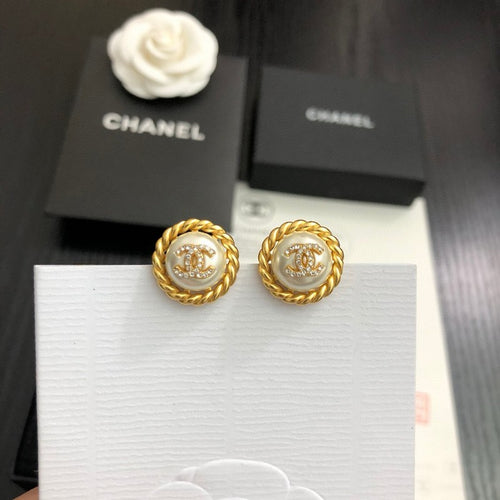 CC Pearl Twist Earrings