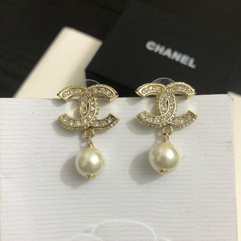 CC Classic Pearl Pendant Earrings