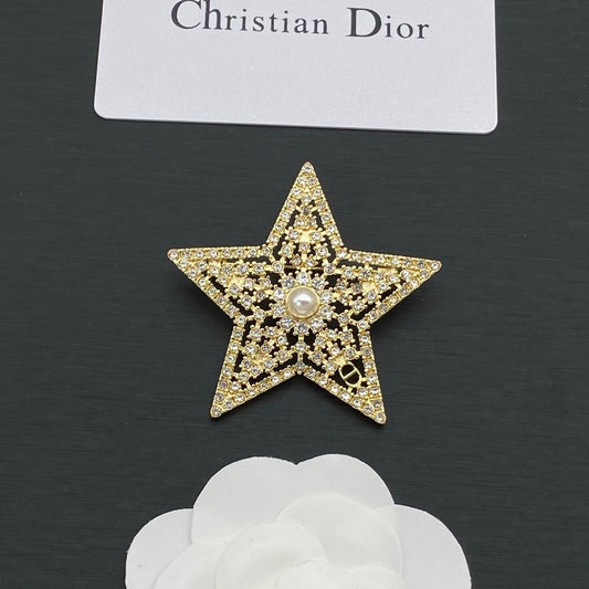 CD Star Diamond Gold Brooch