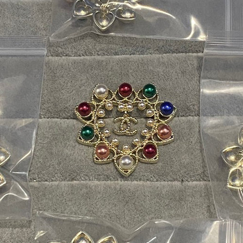 CC Heart Color Pearl Brooch