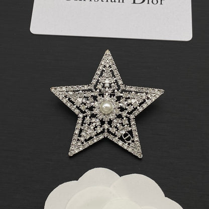 CD Star Diamond Gold Brooch