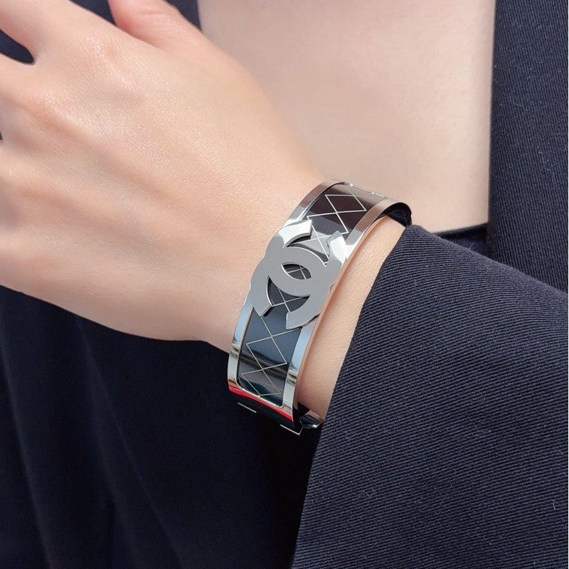 18K CC Black Gold Cuff Bracelet