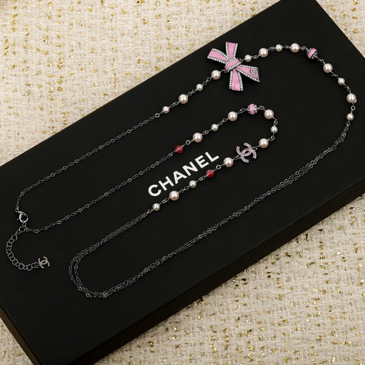 CC 25B Pink & Black Bow Pearl Necklace