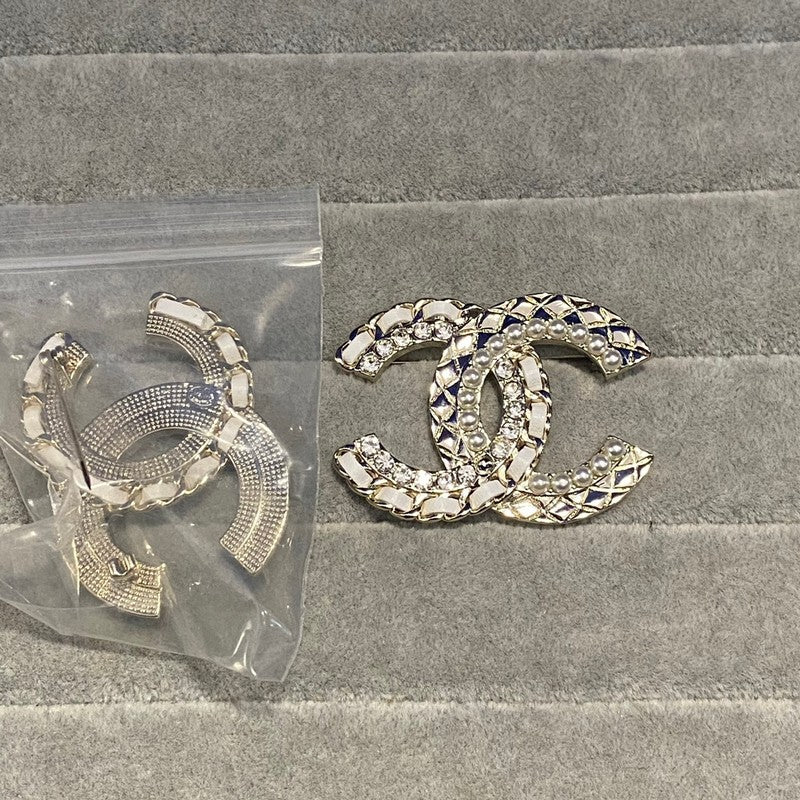 18K CC Pave Diamond Gold Brooch