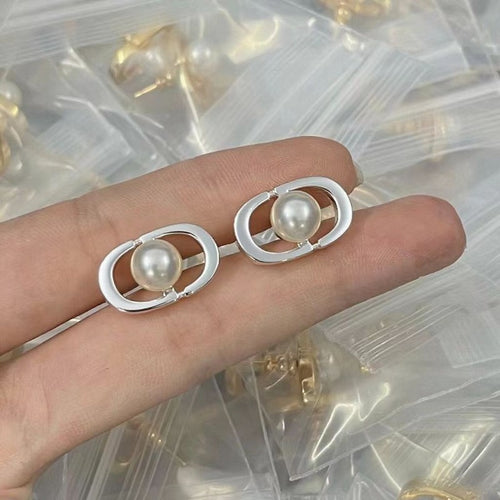 CD Pearl Earrings