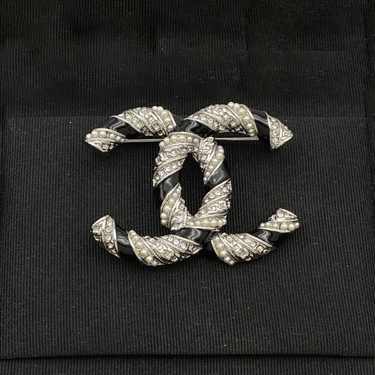 CC Black & White Gold Diamond Brooch