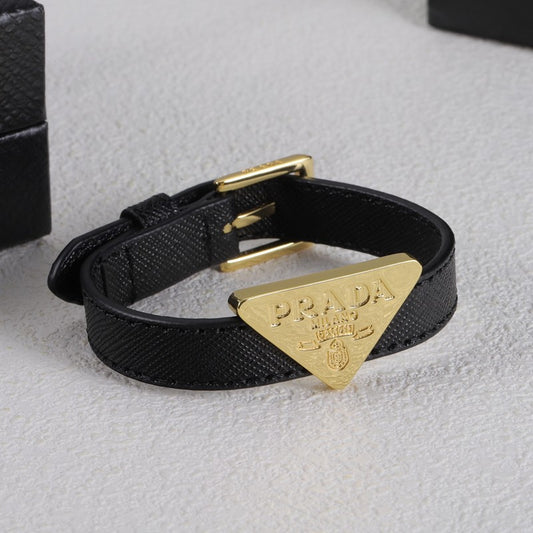 18K Pra Black Leather Gold Bracelet