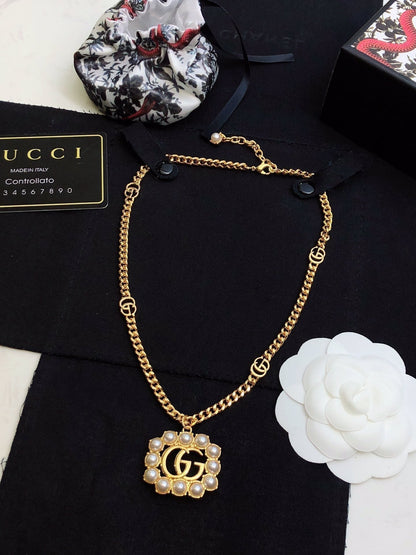 GG Pearl GG Necklace