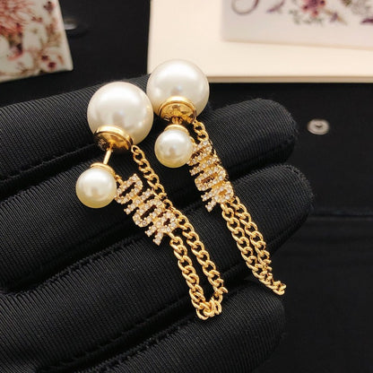 CD Tribales Pearl Chain Earrings