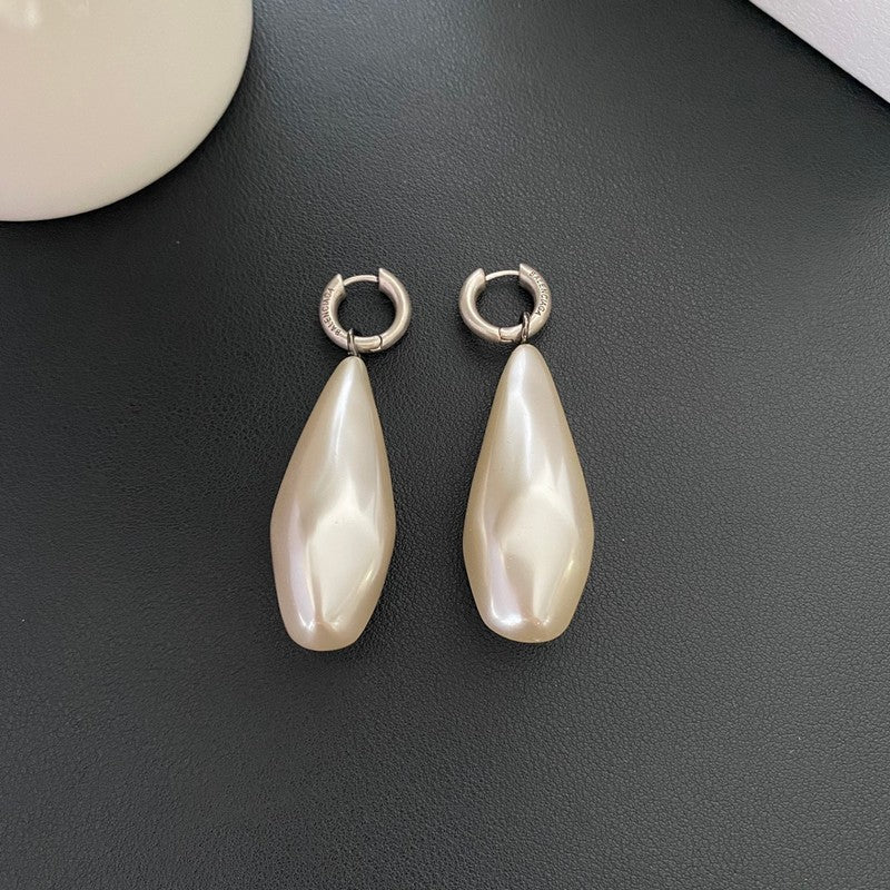BB Long Pearl Earrings