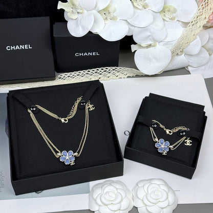 CC 26C Blue Flower Diamond Bracelet