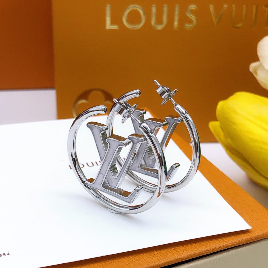 Louis Louise Hoop Pearls Earrings