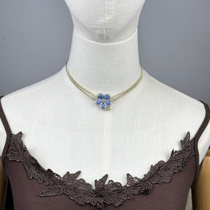 18K CC 26C Blue Flower Choker Necklace