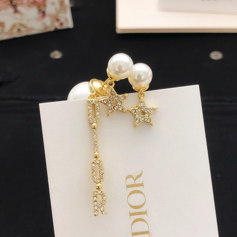 CD Tribales Star Pearl Earrings