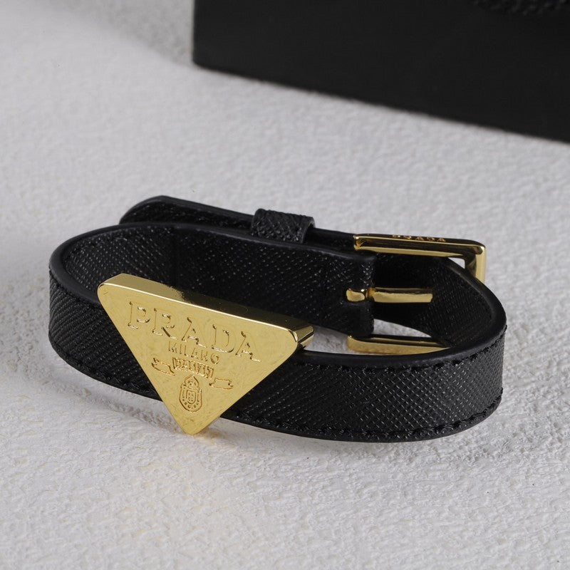 18K Pra Black Leather Gold Bracelet