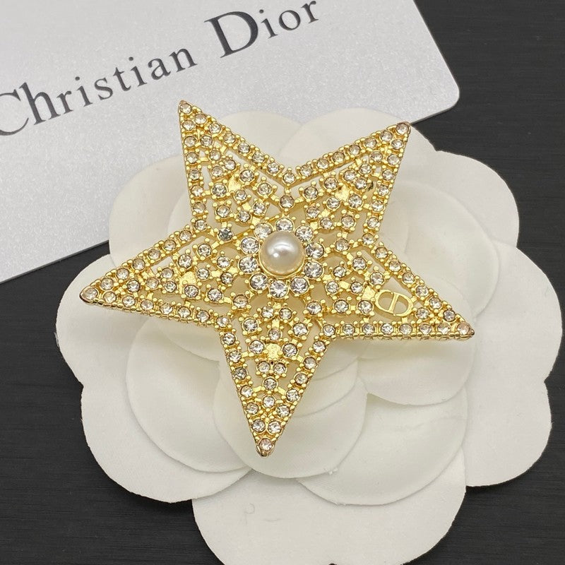 CD Star Diamond Gold Brooch