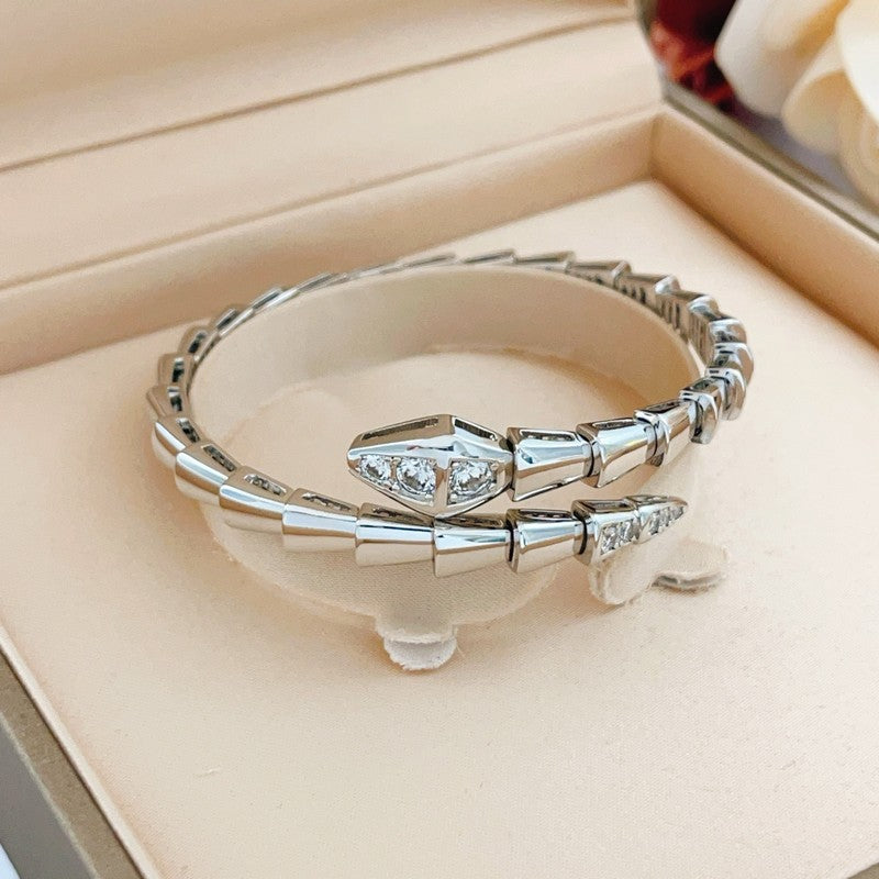 BVLG Serpenti Demi-Pave Diamonds Bracelet