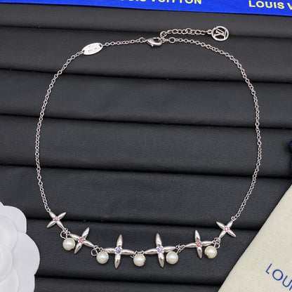 Louis Blossom White Gold Necklace