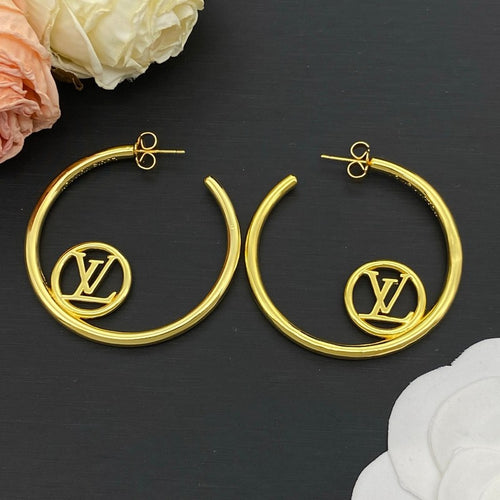 Louis Louise Hoop Round Earrings