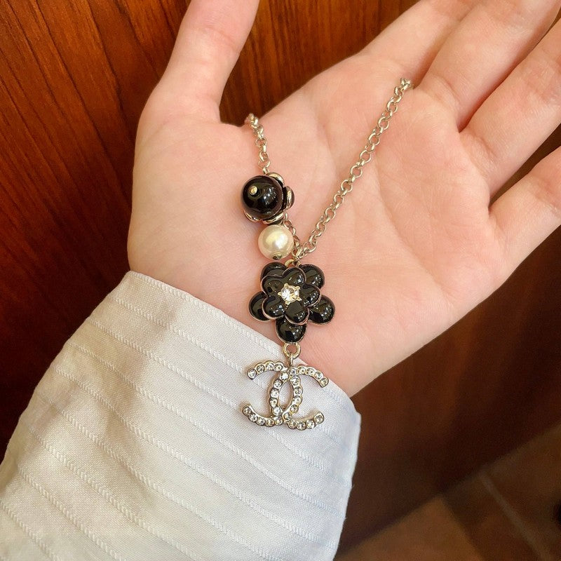 CC Black Flower Diamond Pendant Necklace
