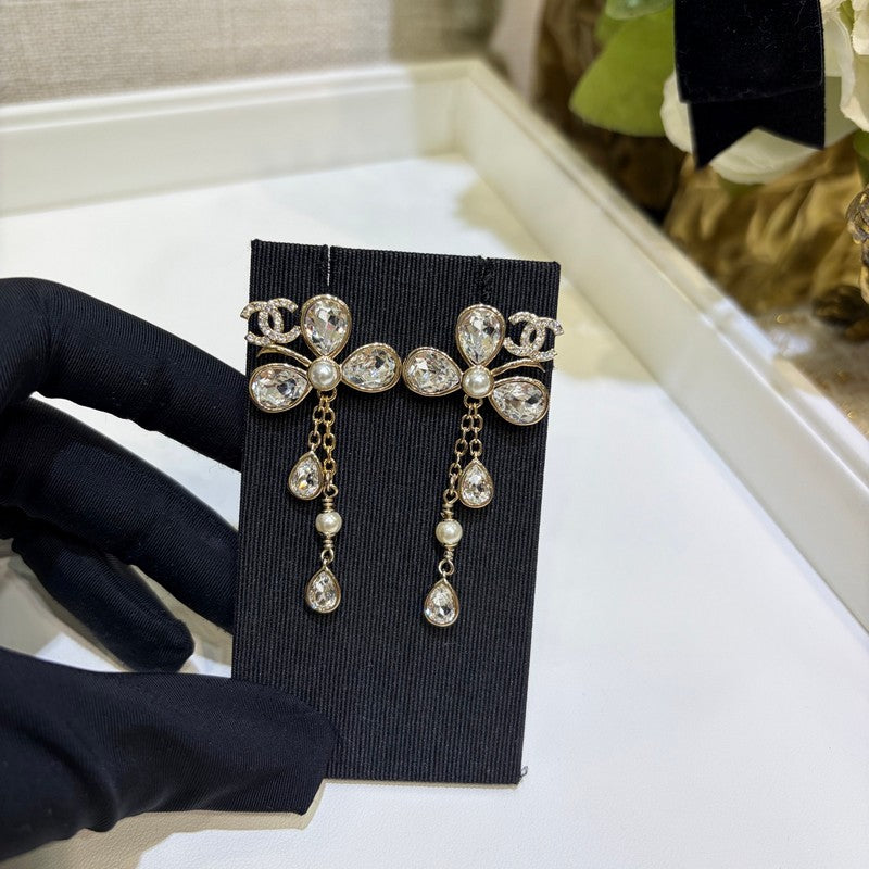 CC 26P Lucky Clover Crystal Long Earrings