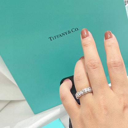 Tiff Schlumberger Eighteen Stone Ring