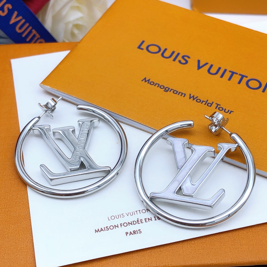 Louis Louise Hoop Pearls Earrings