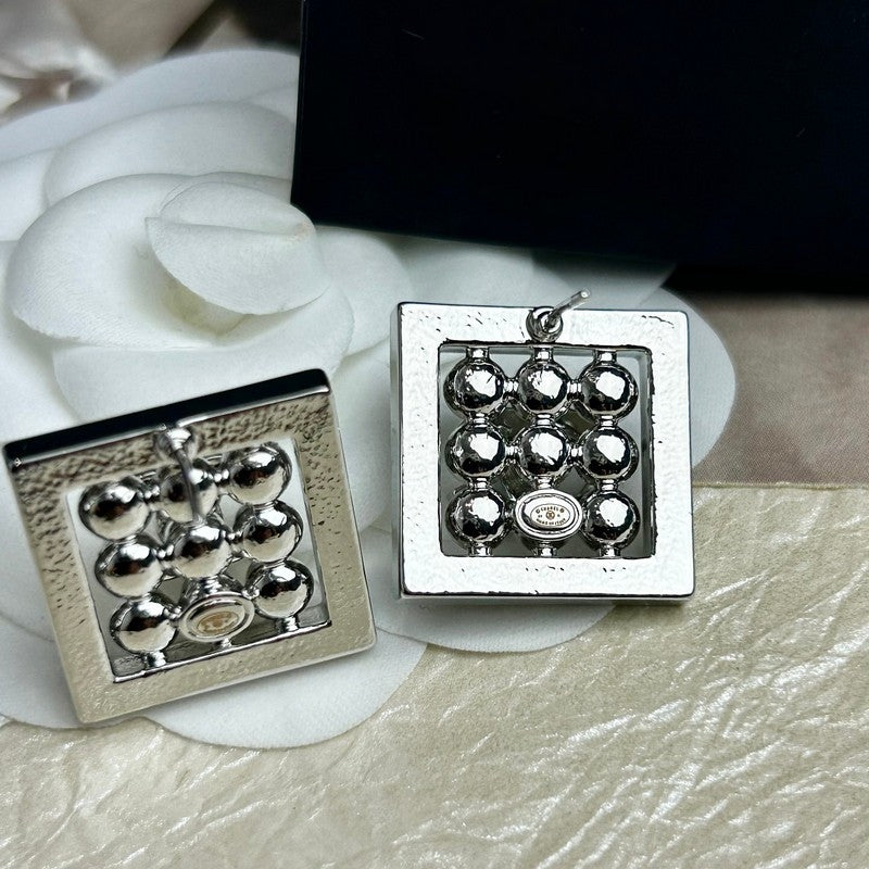 CC Diamond & Pearl Square Earrings