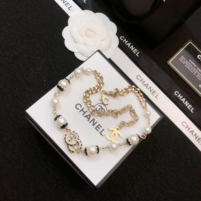 CC 24B Black & White Pearl Necklace
