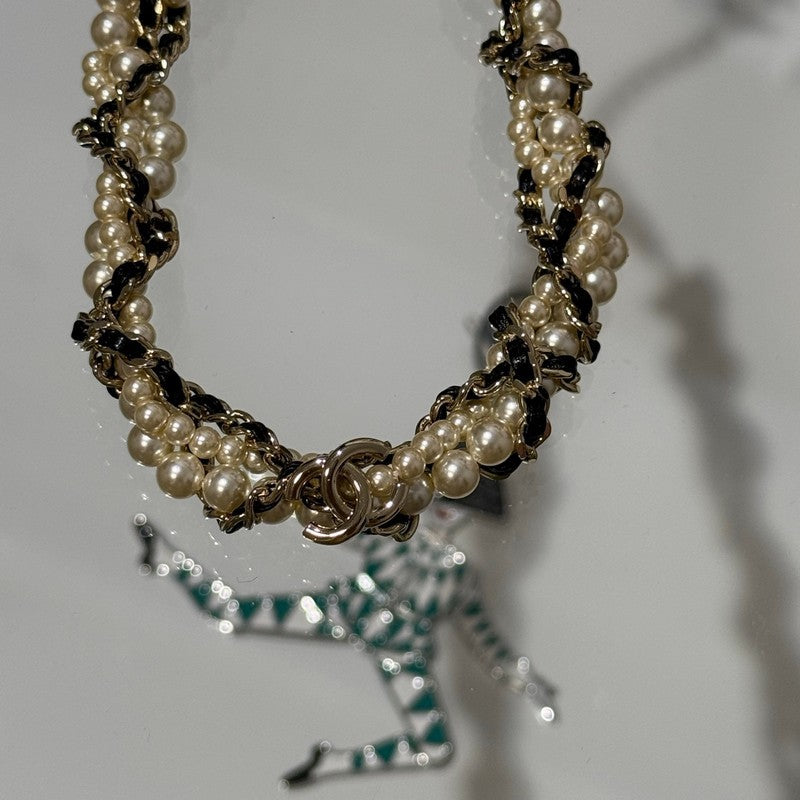 CC Pearl Leather Choker Necklace