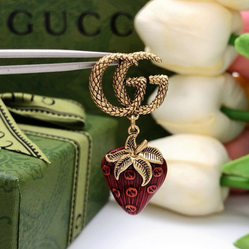 GG Strawberry Twist Earrings