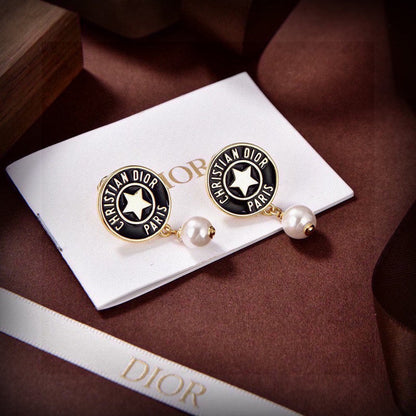 CD Tribales Pearl Earrings