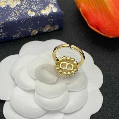 CD Pearl Ring
