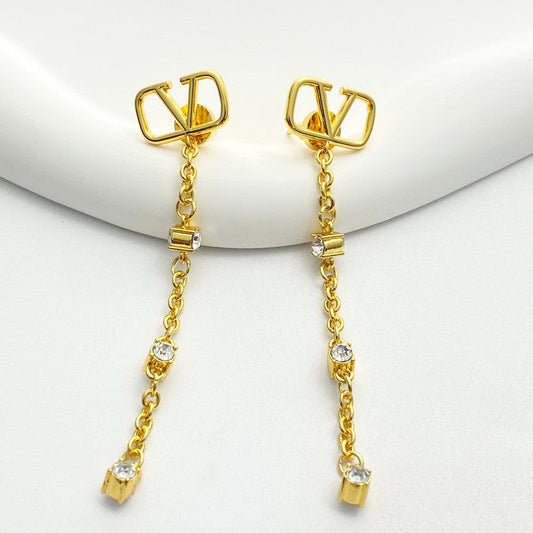 Vlogo Long Pearl Earrings