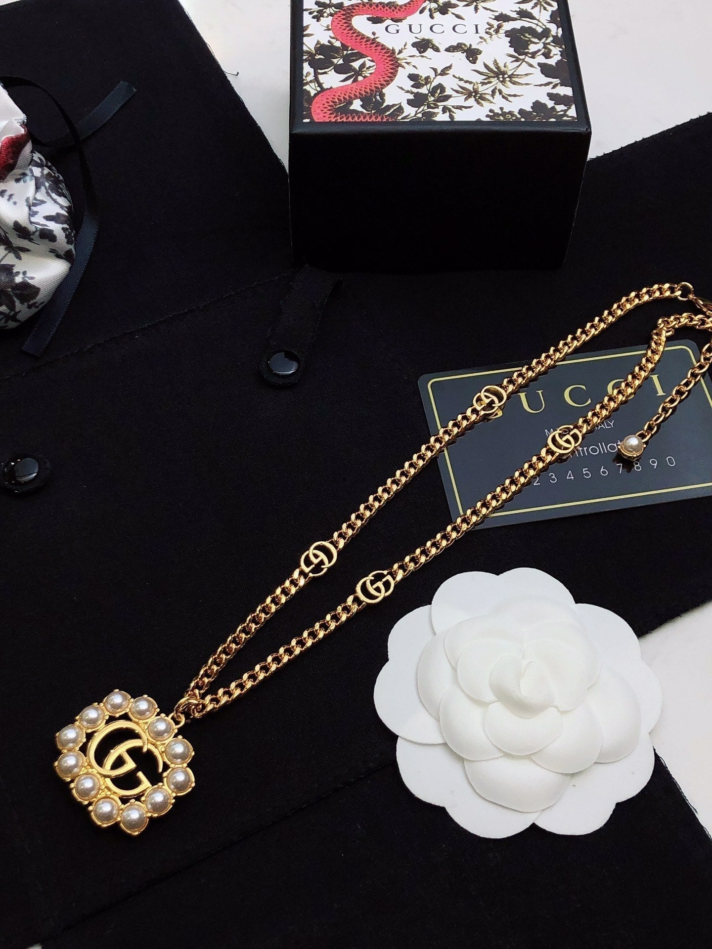 GG Pearl GG Necklace