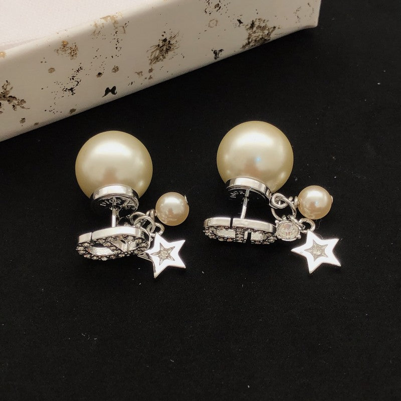 CD Tribales Star Pearl Earrings