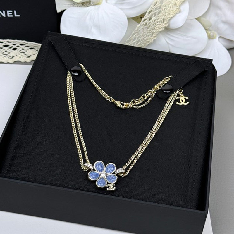 18K CC 26C Blue Flower Choker Necklace