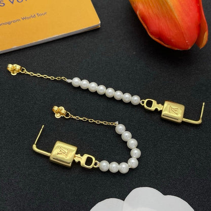 Louis Pearl Lock Gold Earrings