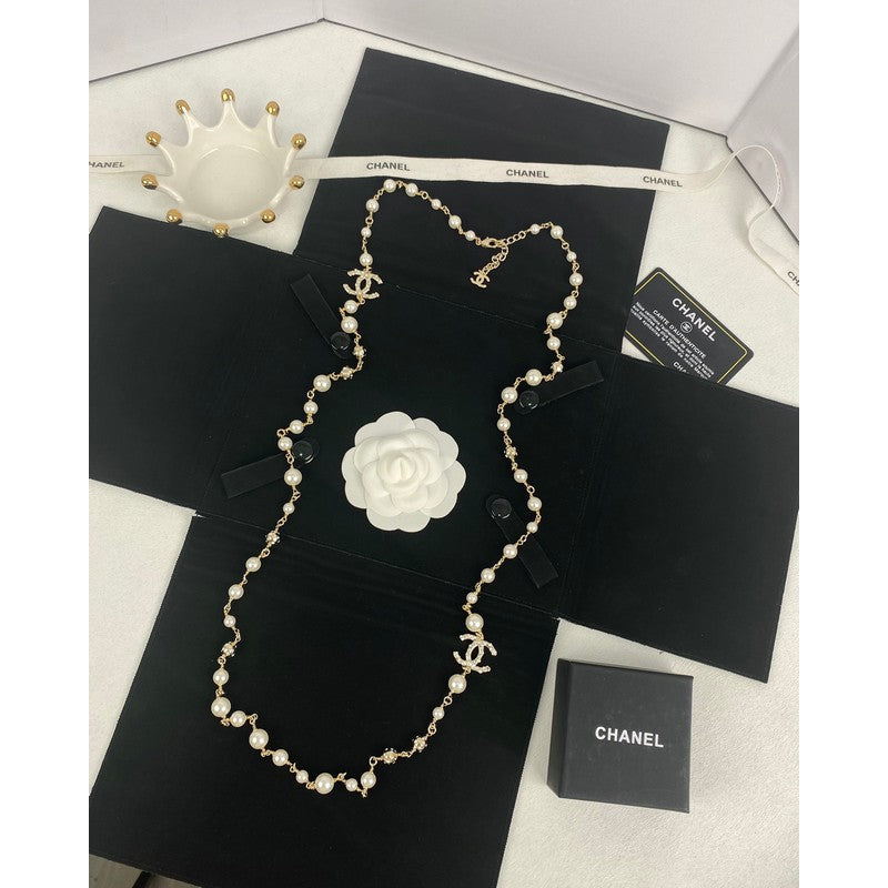 CC 26C Pearl Long Necklace