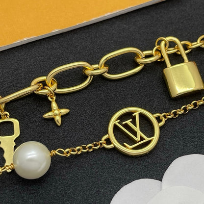 Louis Pearl Lock Gold Bracelet