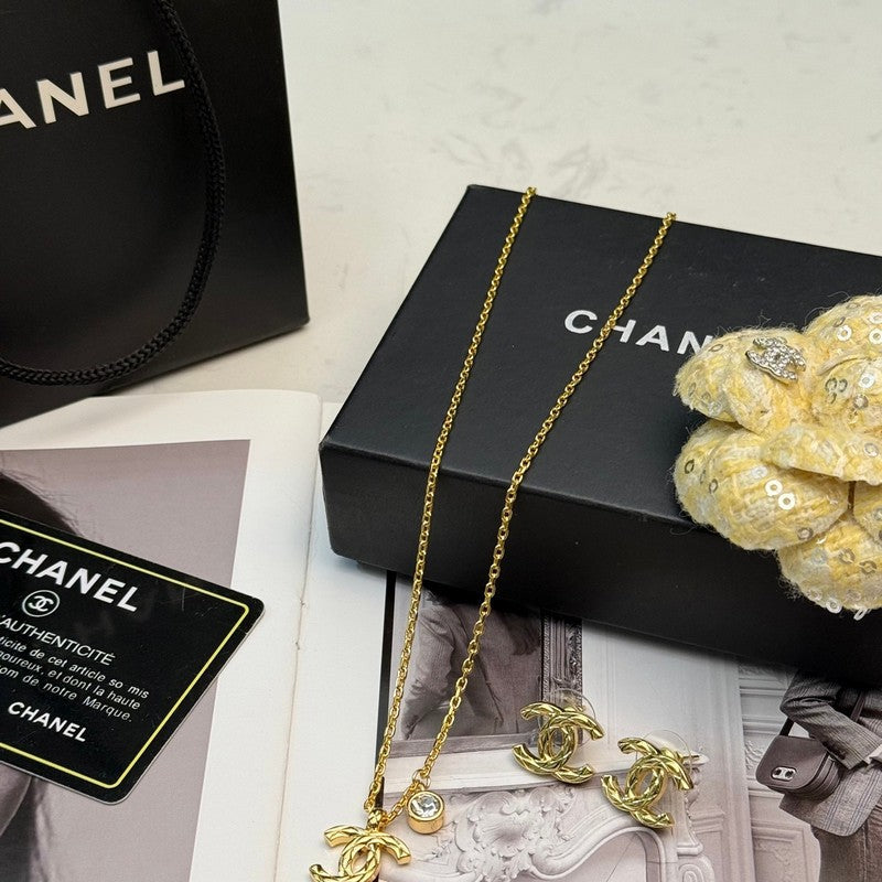 CC 26P Diamond Gold Necklace