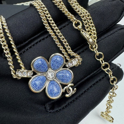 18K CC 26C Blue Flower Choker Necklace