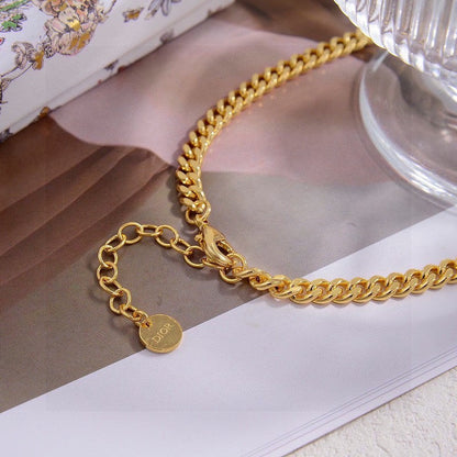 CD Petit Pearl Necklace